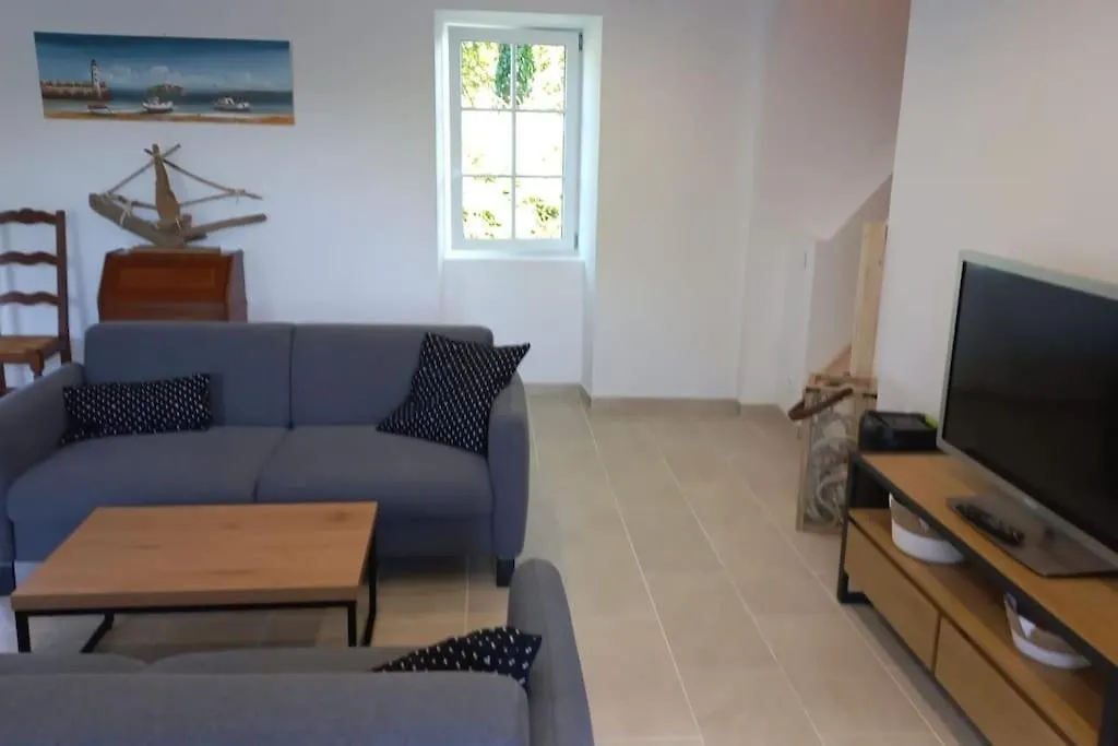 Maison En Pierre Saint-Pabu  Holiday home