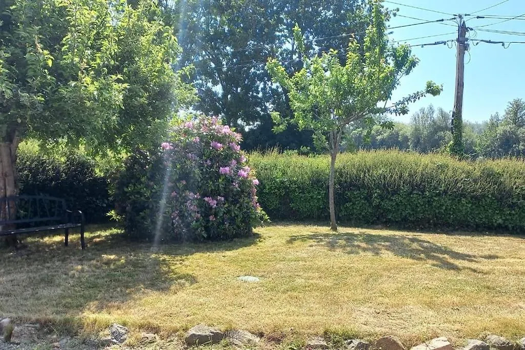 Maison En Pierre Saint-Pabu  Holiday home
