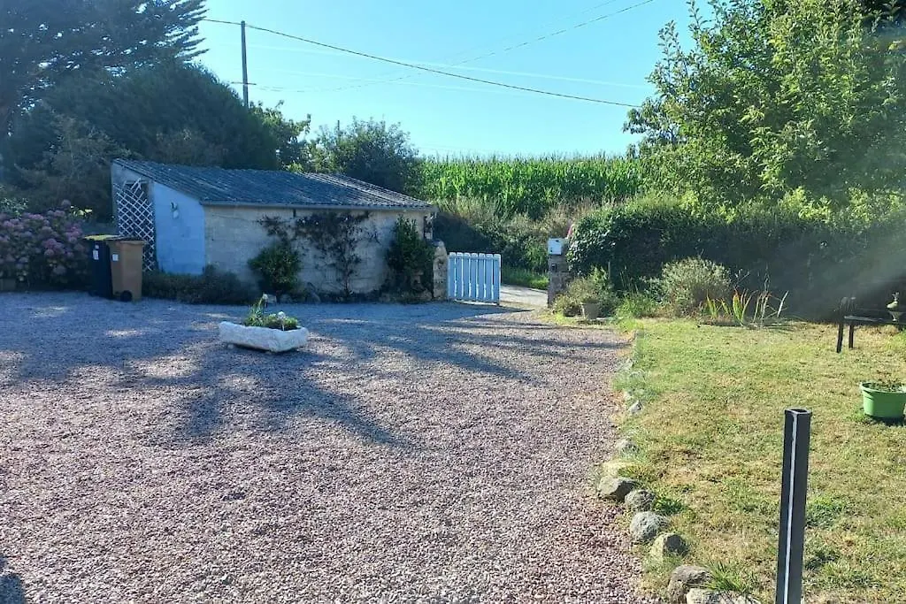 Maison En Pierre Saint-Pabu  0*, Saint-Pabu (Cotes-d'Armor) France