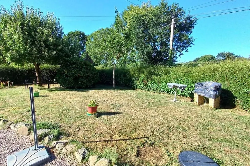 Holiday home Maison En Pierre Saint-Pabu