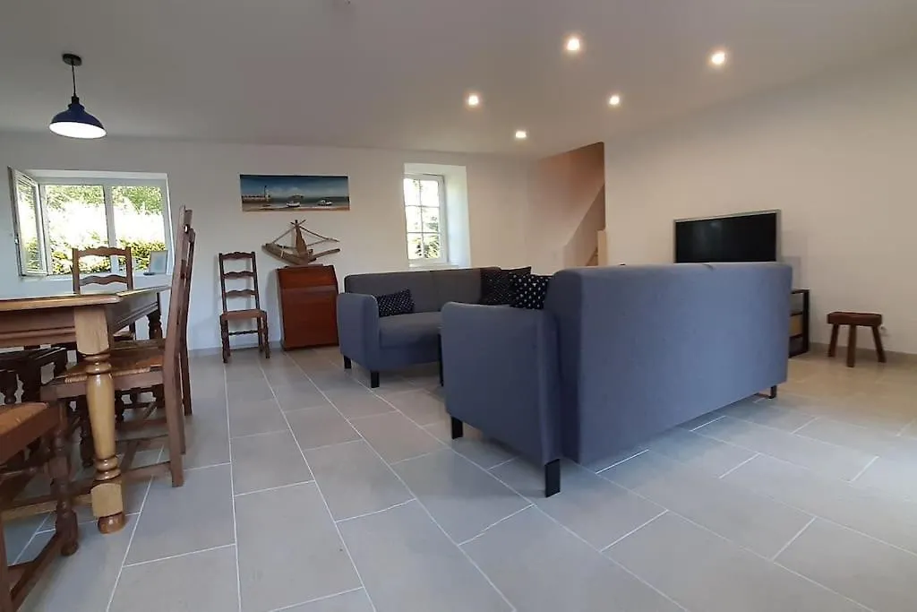 Maison En Pierre Saint-Pabu  Holiday home Saint-Pabu (Cotes-d'Armor)
