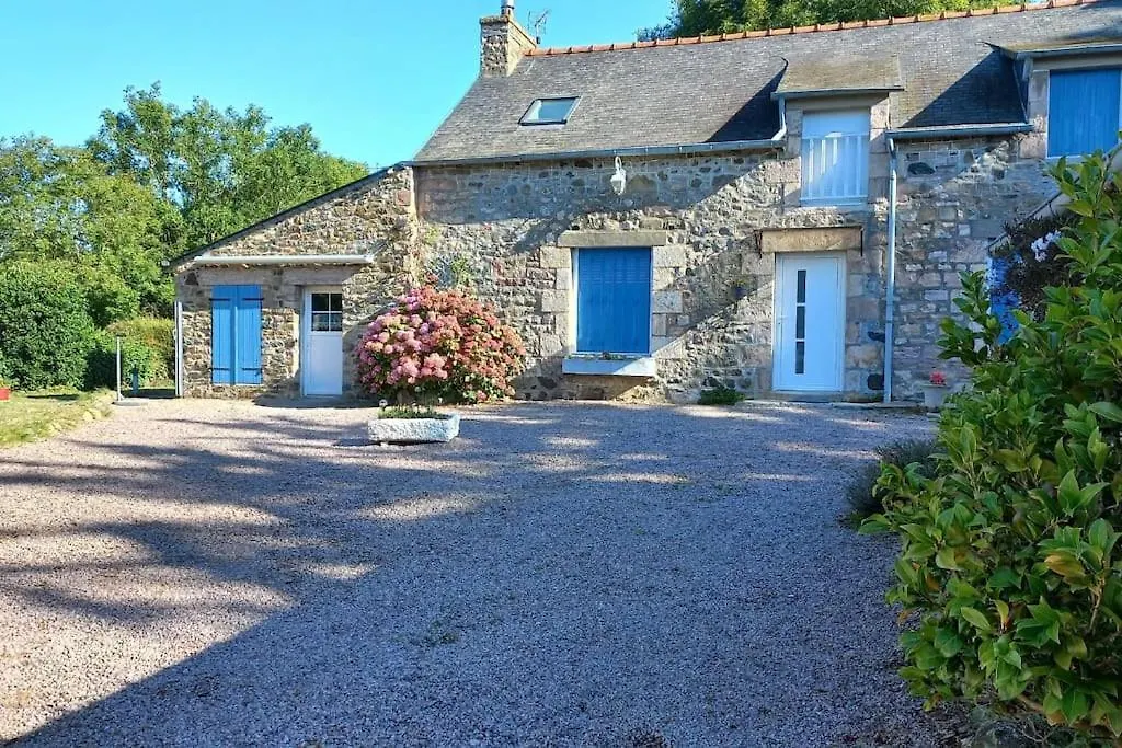Maison En Pierre Saint-Pabu  0*, Saint-Pabu (Cotes-d'Armor) France